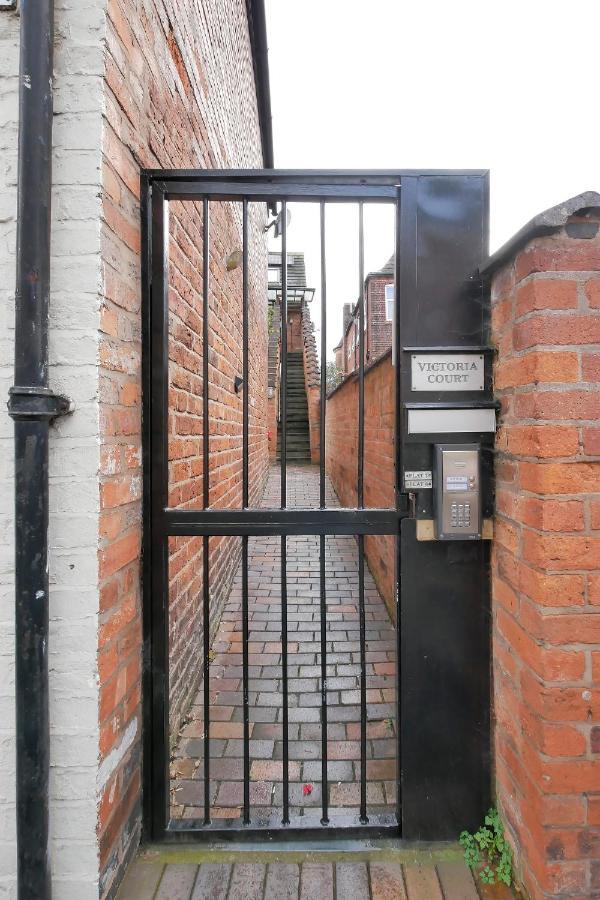 Crewe Short Lets 6 Victoria Court, Crewe公寓 外观 照片