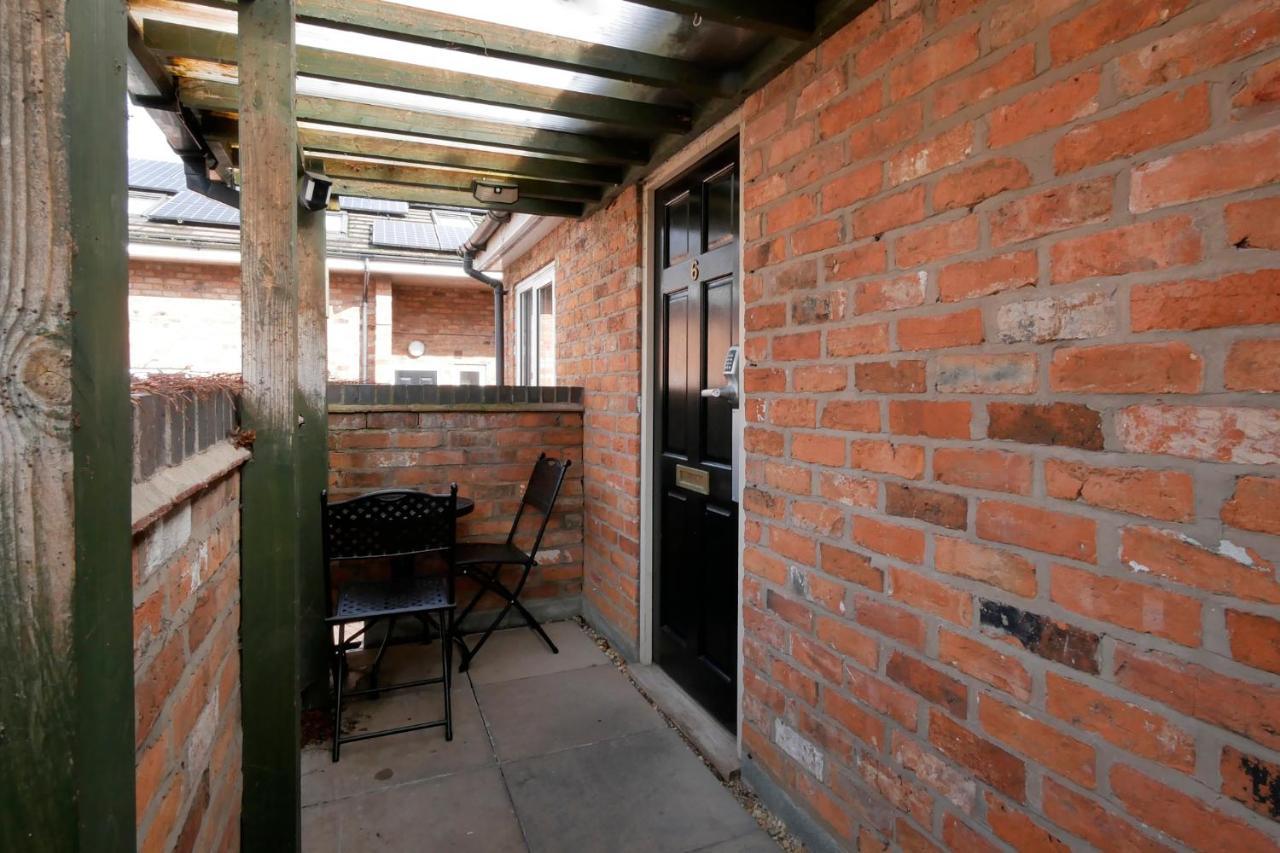 Crewe Short Lets 6 Victoria Court, Crewe公寓 外观 照片